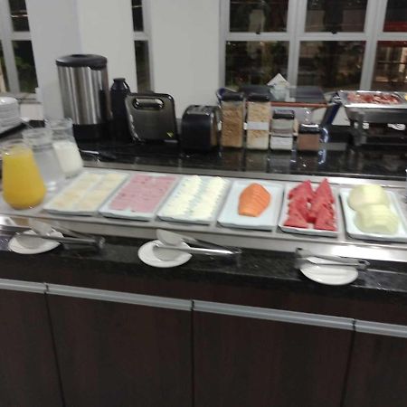 Summit Inn Hotel Pouso Alegre Buitenkant foto