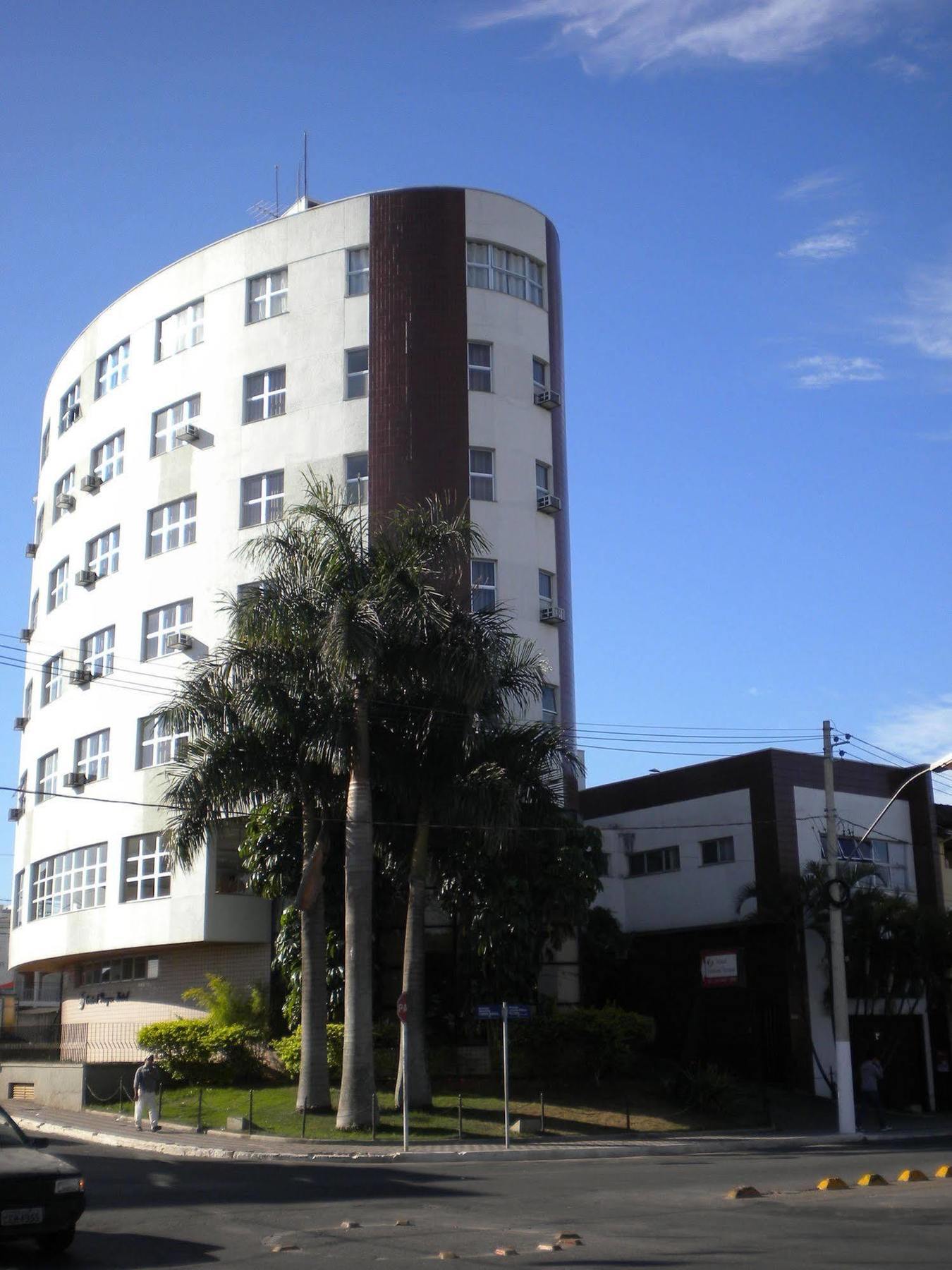 Summit Inn Hotel Pouso Alegre Buitenkant foto